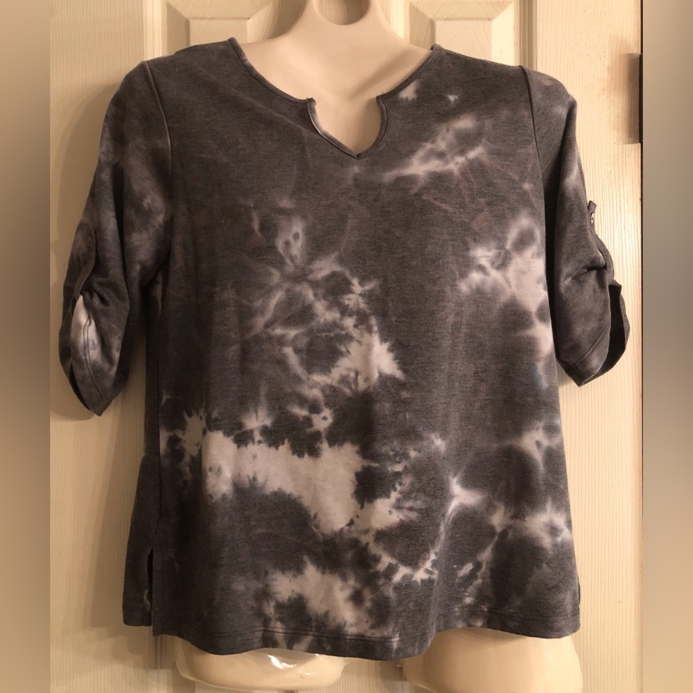 Ruby Roads petite small top Roll tap sleeves multi colored
